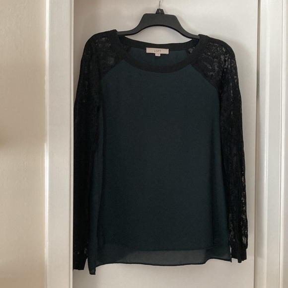 Ann Taylor LOFT Hunter Green with Black Long Sleeve Lace EUC size Small - Picture 2 of 8